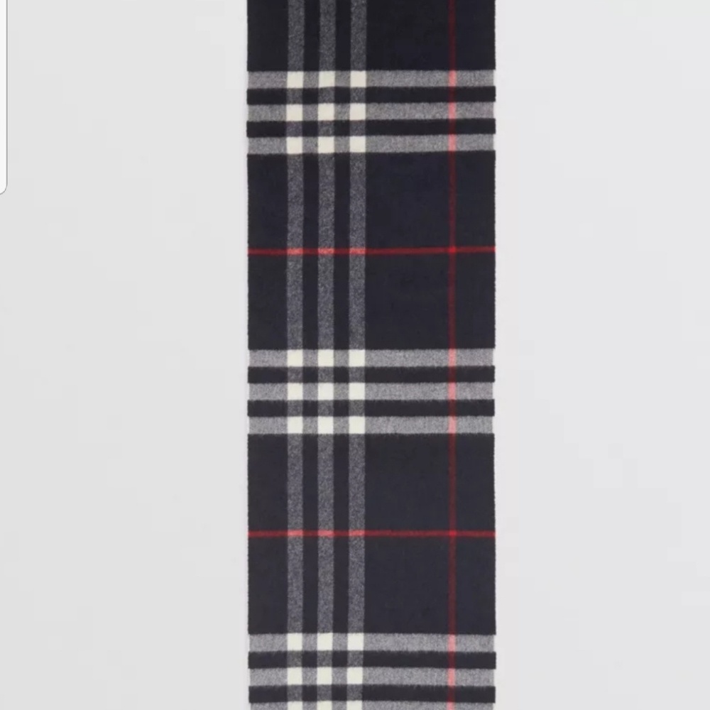 Scarf - Picture 5 of 5